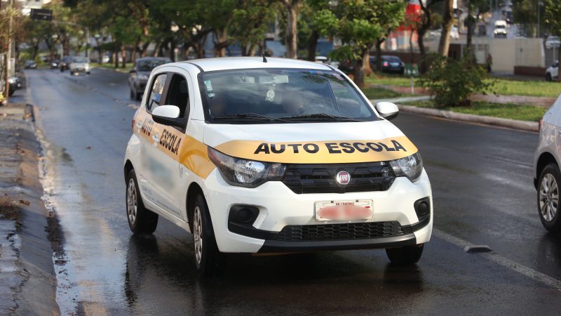 Bahia vai permitir uso de carros automáticos no exame da CNH e altera ordem da baliza