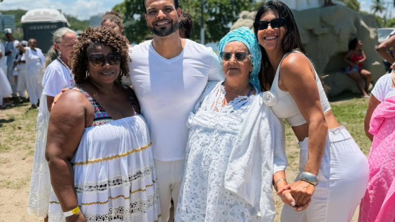 Festa de Iemanjá reúne milhares de fiéis e celebra a força das águas em Ilhéus