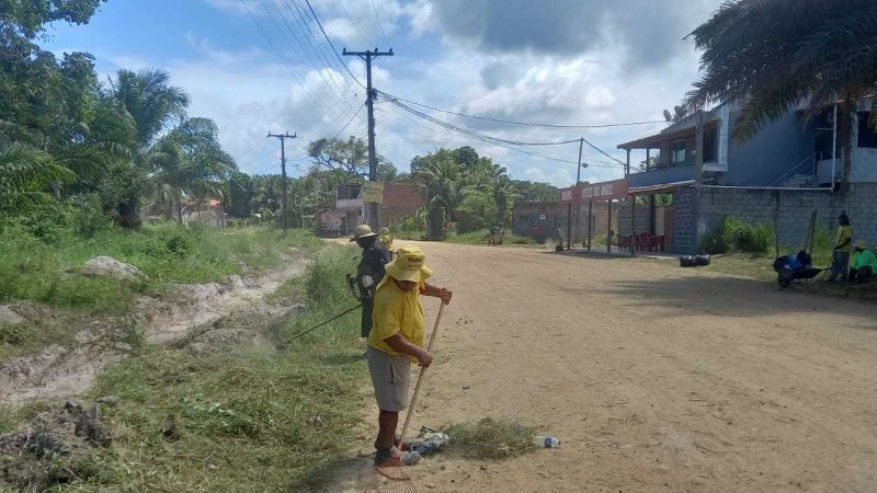 Prefeitura de Ilhéus intensifica roçagem no Joia do Atlântico e amplia ações de limpeza