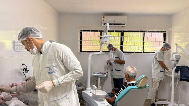 Prefeitura de Ilhéus faz segunda entrega de próteses dentárias de 2026