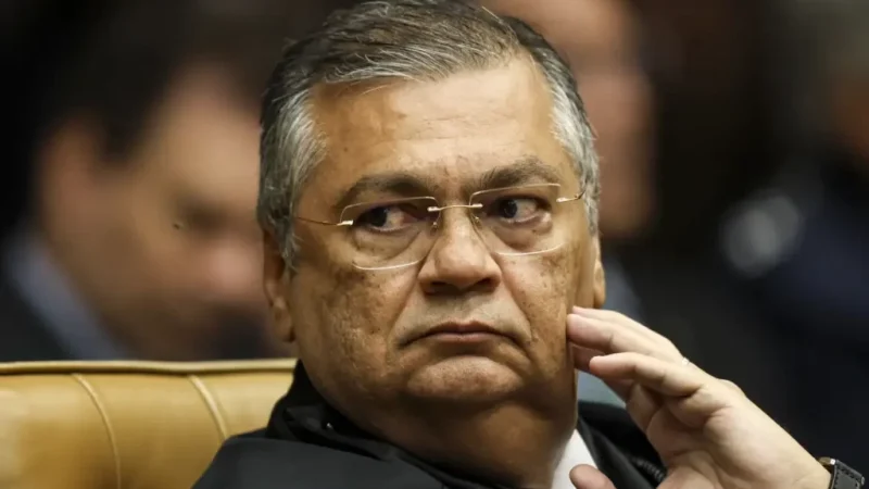 Ministro Flávio Dino acaba com a aposentadoria compulsória como punição a juízes