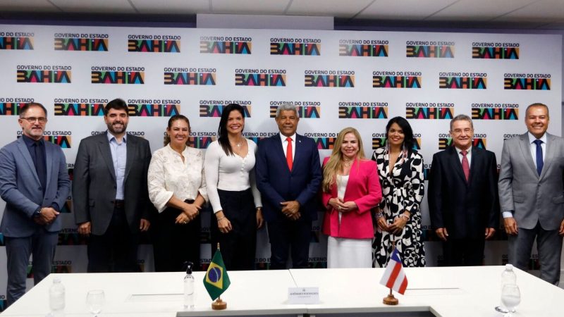 Jerônimo promove mudanças no governo e redefine secretariado na Bahia