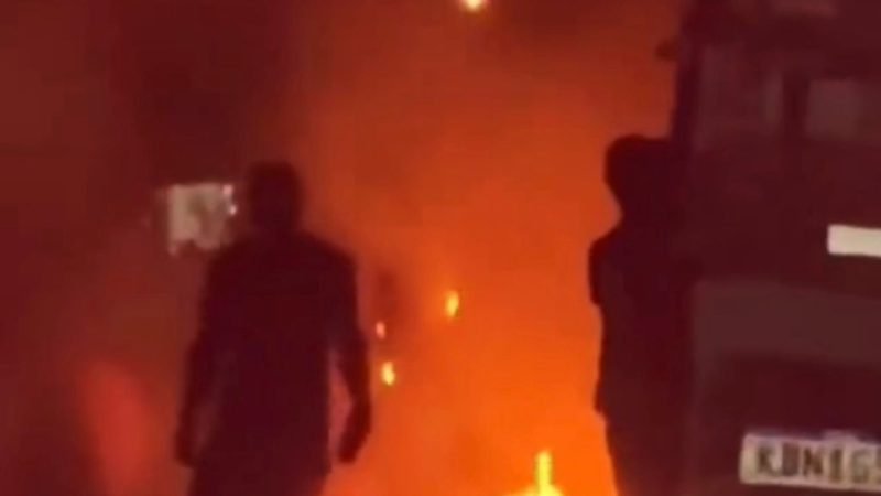 Moradores protestam contra quedas de energia no São José 