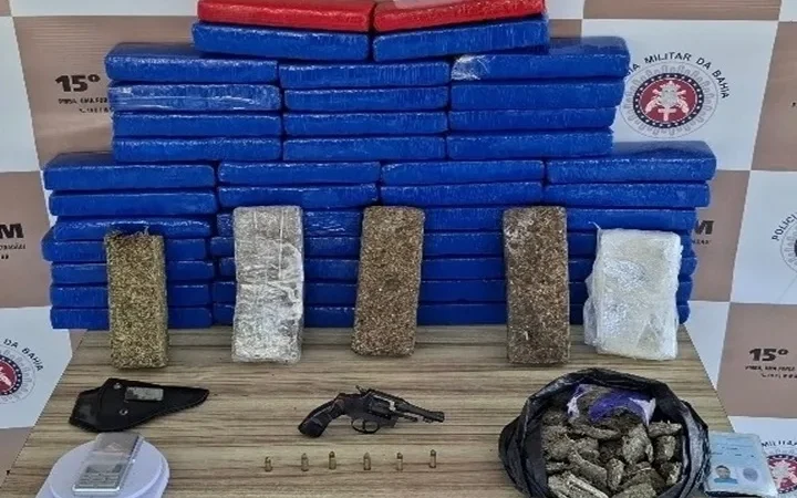 Polícia militar apreende mais de 50 kg de drogas em Itabuna e suspeitos fogem