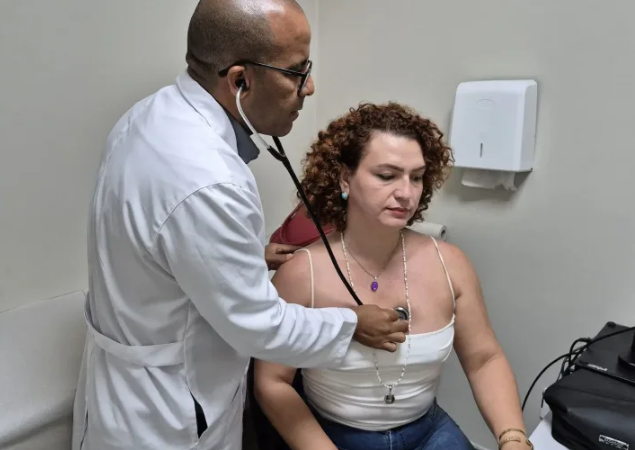 Hospital em Ilhéus retoma endocrinologia com foco em gestantes e população trans