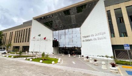TJ-BA publica decreto que endurece regras de relacionamento entre agentes públicos e fornecedores em licitações
