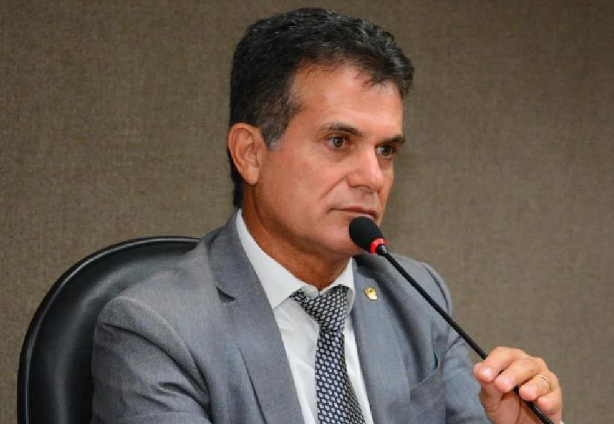 Eduardo Salles projeta retomada de pousos por instrumentos no Aeroporto de Ilhéus em 2027