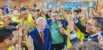 PT divulga carta para evangélicos e afirma que nunca se opôs às igrejas